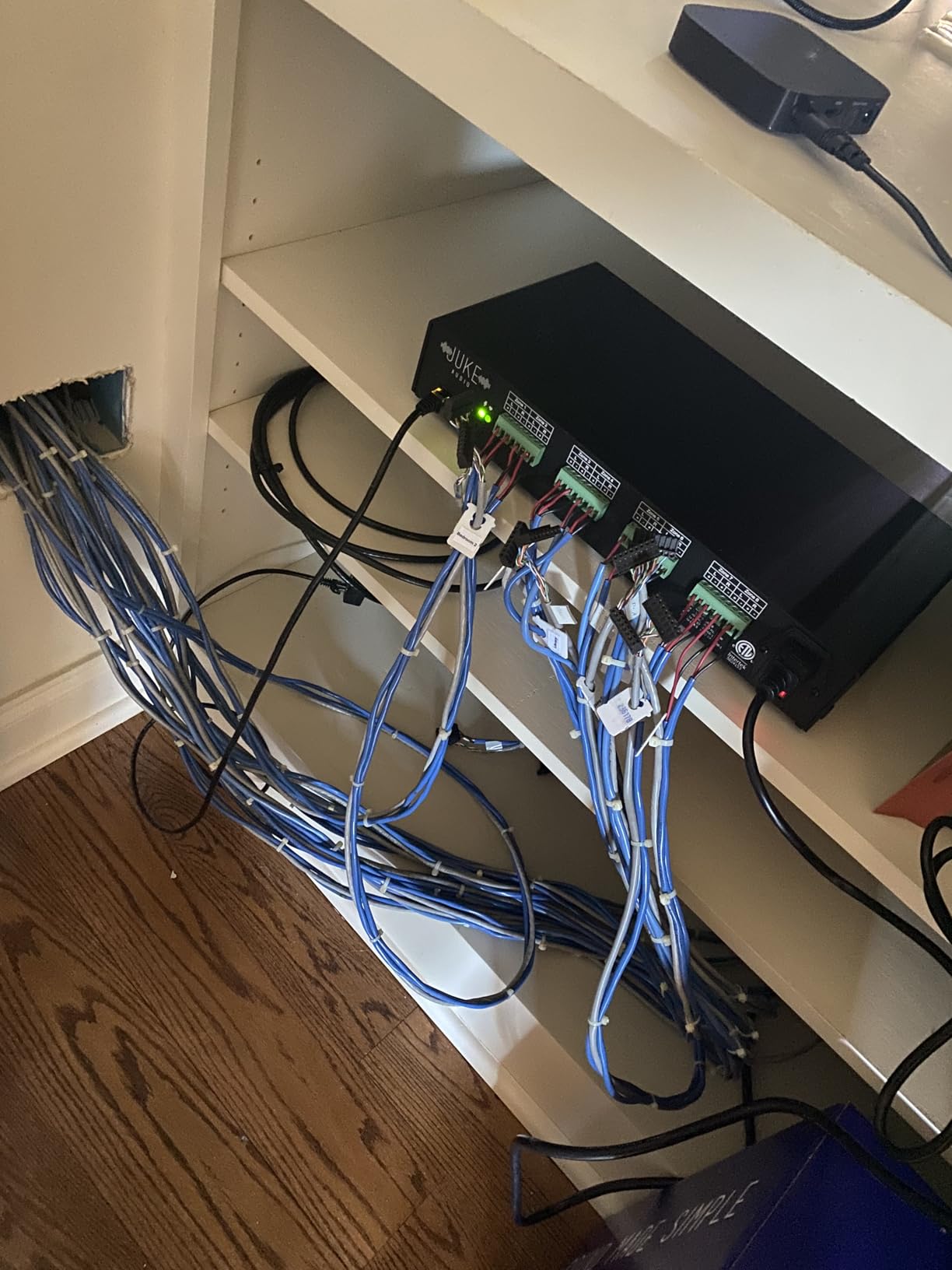 Juke-8: 8 Zone Multi-Room Amplifier | Built-in Music Streaming & Wireless App Control | Supports 8 Audio Sources Simultaneously customer photo 1