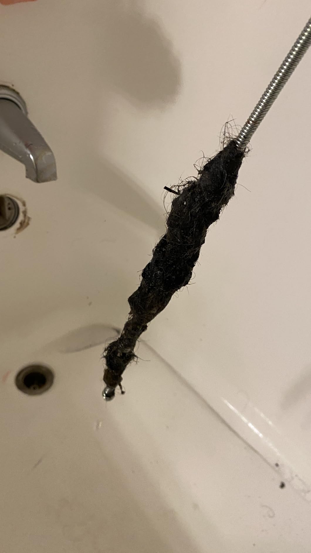 Drain Auger, Clog Remover with Drill Adapter, 25 Feet Flexible Plumbing Snake Use Manually or Powered for Kitchen, Bathroom and Shower Sink, Comes with Gloves (orange) customer photo 2