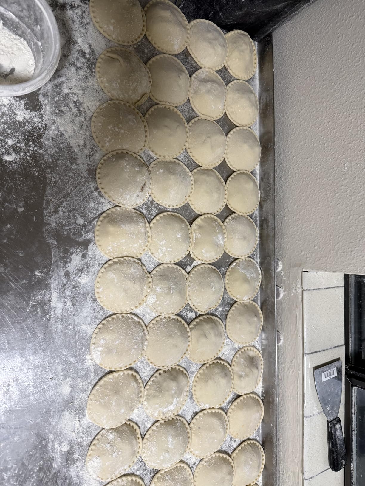 Pasta Maker Machine,Electric Noodle Maker&Dumpling Machine for Commercial&Home Use,Stainless Steel Dual-Cutter No Disassembled-3/9mm Width Noodle/Thickness Dough-Auto Noodle Sheeter customer photo 1