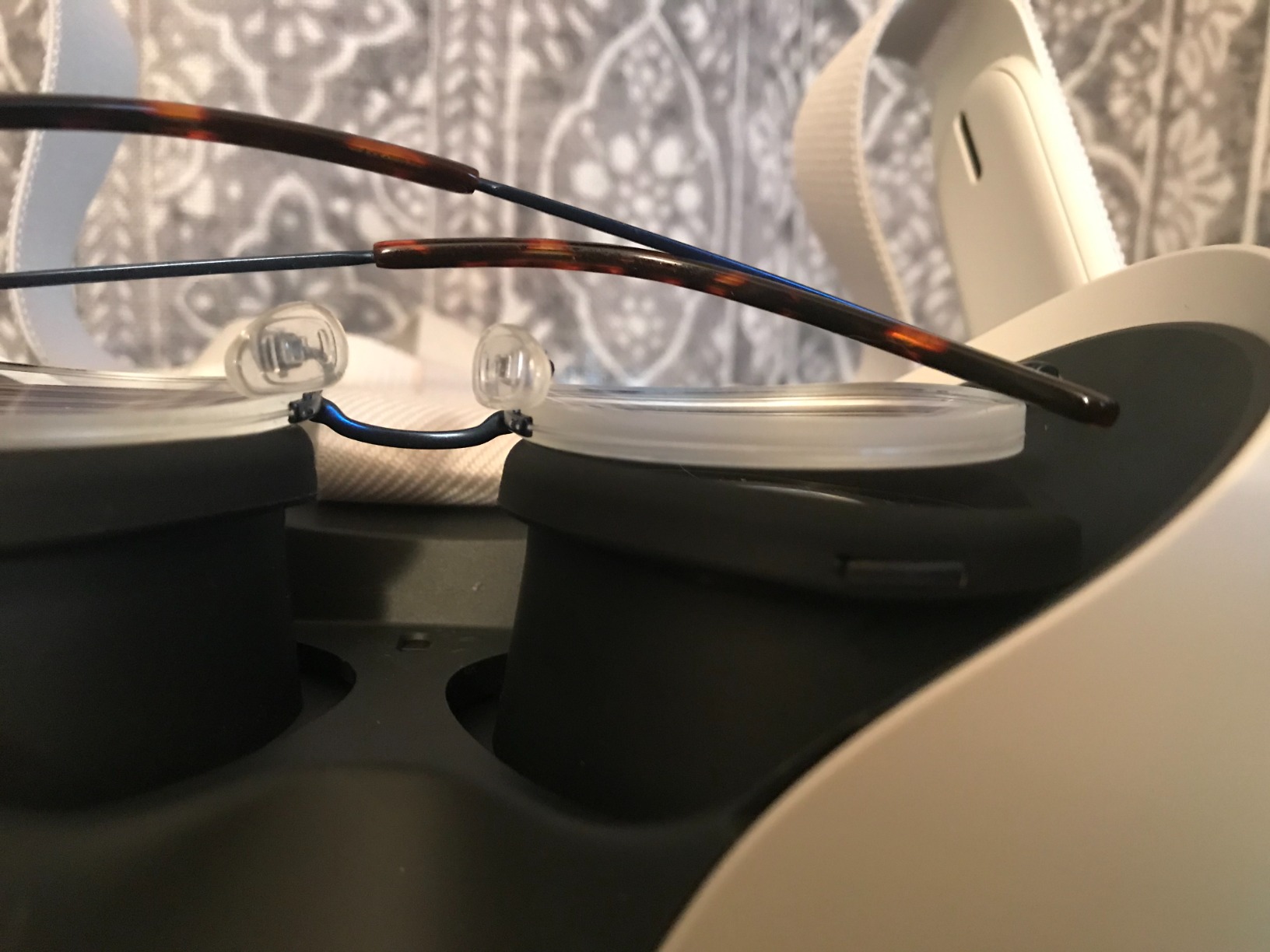 AMVR Glasses Spacer Compatible with Oculus Quest 3S/Quest 2/Rift S Accessories, Soft Silicone Anti-Scratch Ring, Protect VR Lens and Prescription Glasses from scratchings customer photo 2