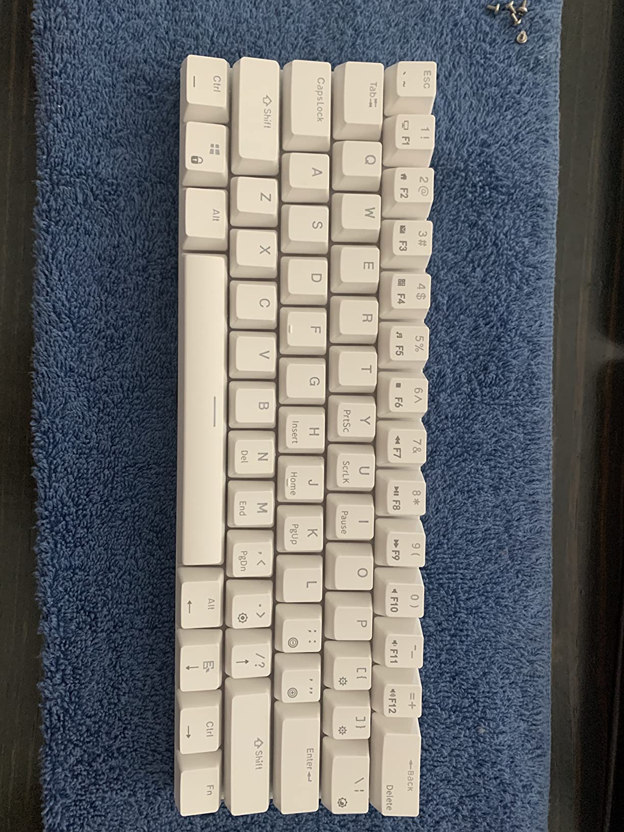 RK ROYAL KLUDGE RK61 60% Gaming Keyboard, Wired RGB Mechanical Keyboard with No-Conflict 61 Keys, Hot Swappable PC Game Keyboards for Windows Mac, Quiet Red Switch-White customer photo 1