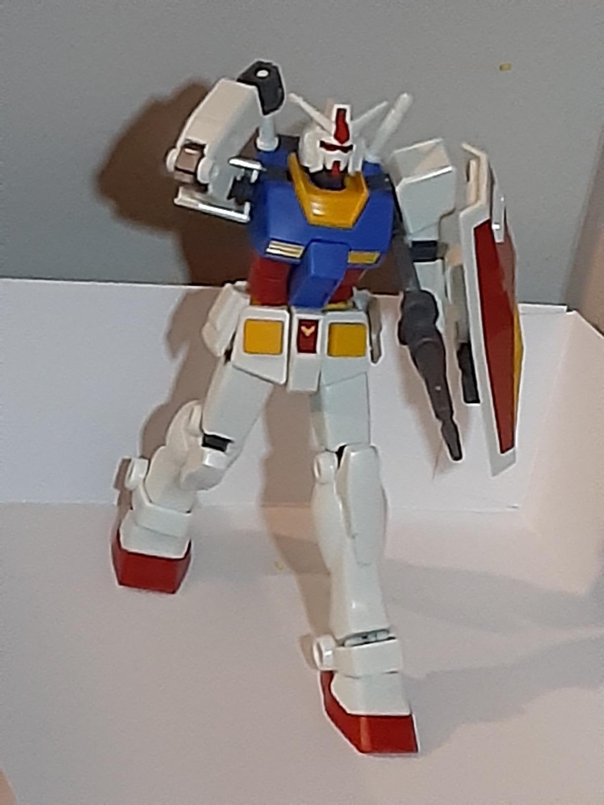 Bandai Hobby - Mobile Suit Gundam - 1/144 RX-78-2 Gundam Entry Grade Model Kit customer photo 2