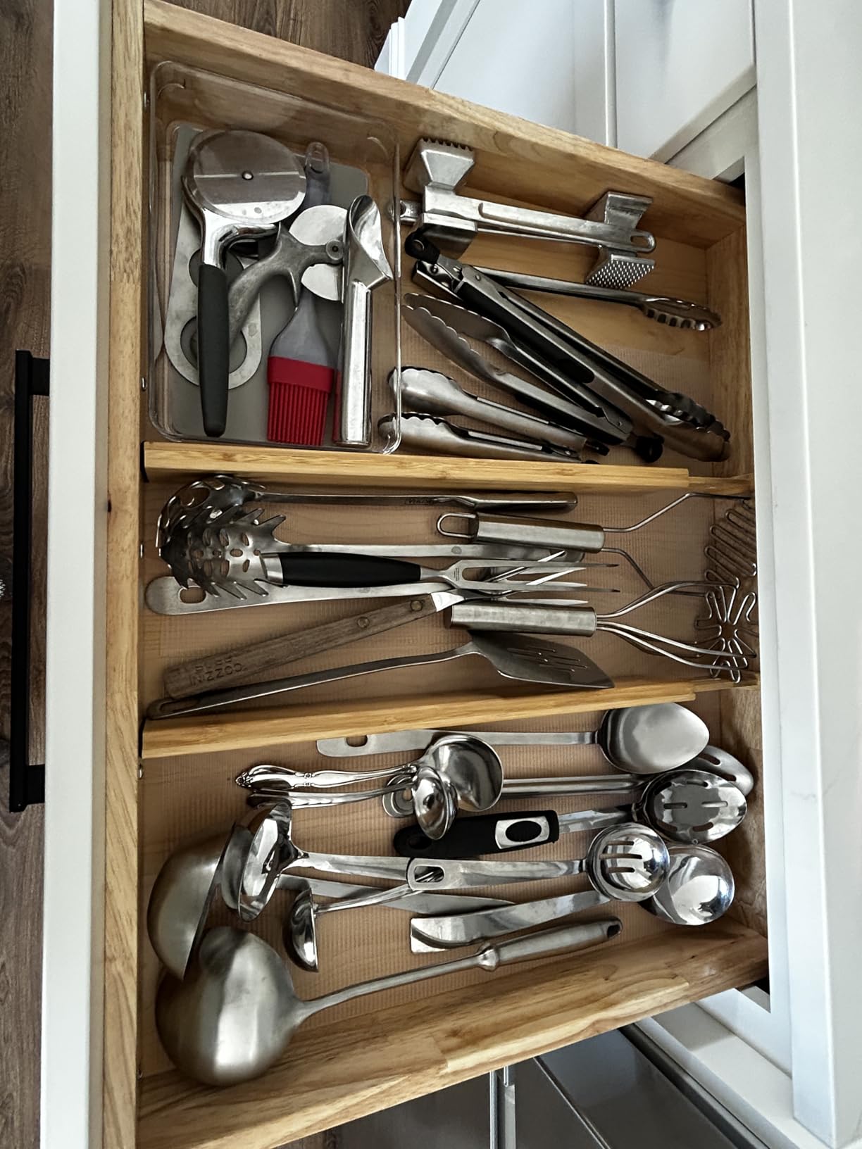 VaeFae Adjustable Bamboo Drawer Dividers, Expandable Drawer Organizer for Kitchen, Bedroom, Bathroom, Dresser and Office, 6-Pack customer photo 1