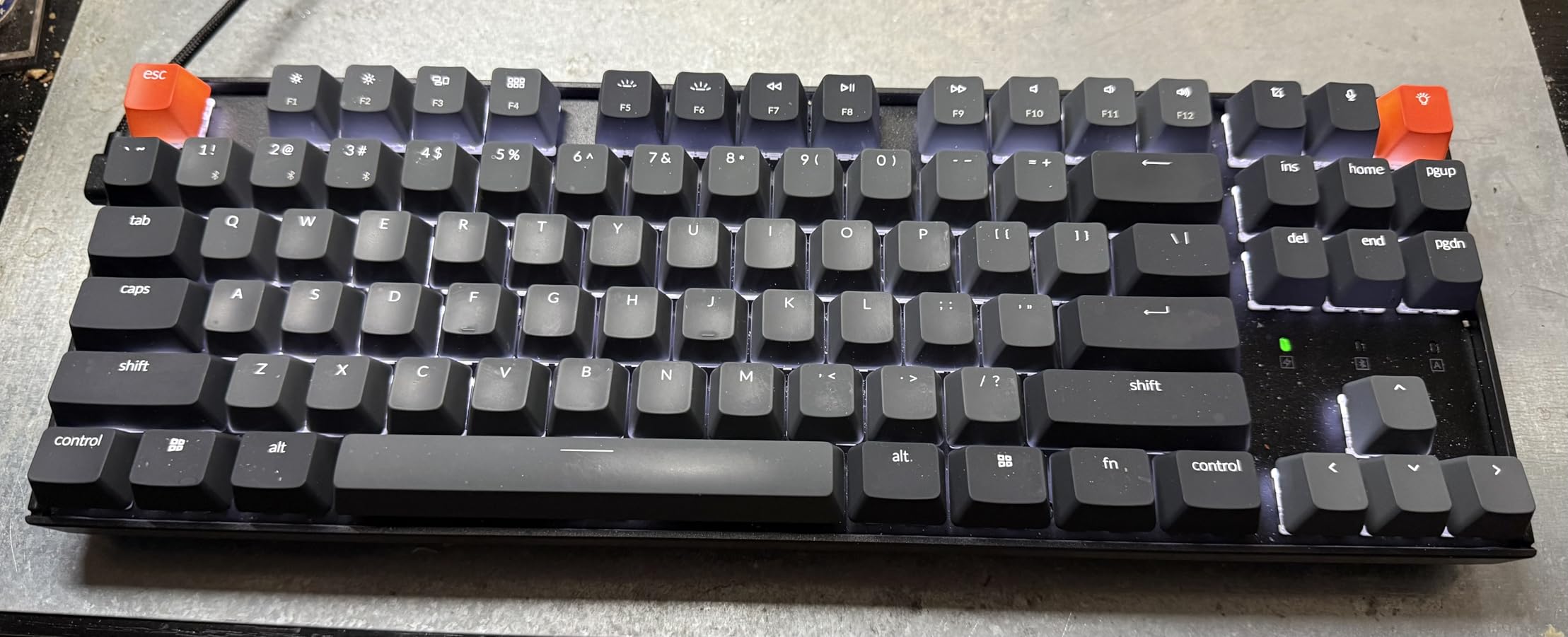 Keychron K8 Tenkeyless Wireless Mechanical Keyboard for Mac, White Backlit, Bluetooth, Multitasking, Type-C Wired Gaming Keyboard customer photo 2