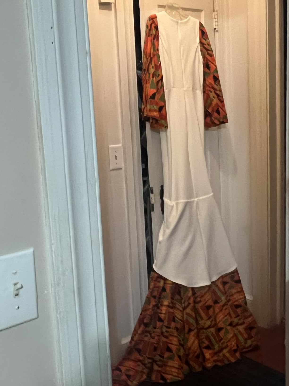 Brother CS7000X Computerized Sewing and Quilting Machine, 70 Built-in Stitches, LCD Display, Wide Table, 10 Included Feet, White customer photo 1