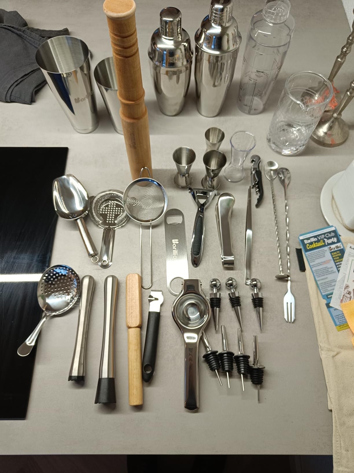 Barillio Bar Tool Set Pro Edition - Stainless-Steel Cocktail Shaker Set - Mixology Bartender Kit w/Boston Shaker, Drink Mixer & Muddler for Cocktails - Home Bar Accessories - 32-Pc Bar kit customer photo 1