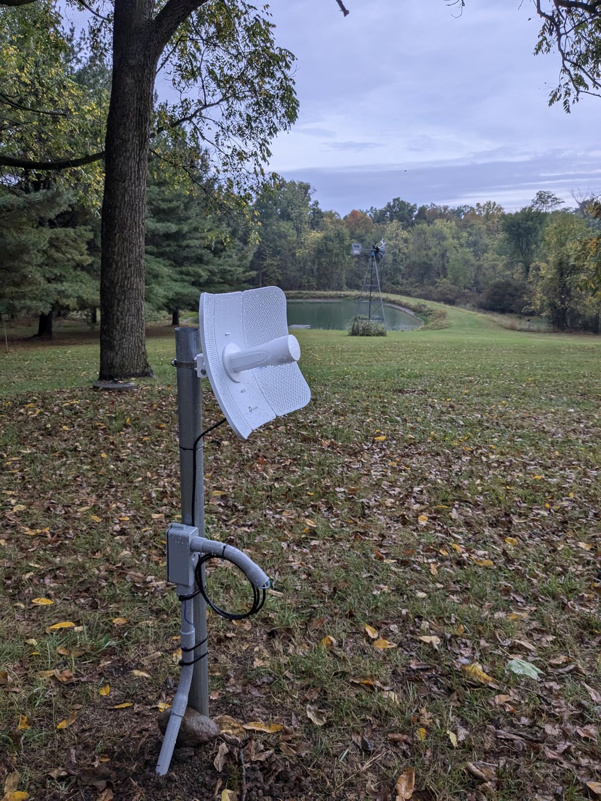 TP-Link CPE710 5GHz AC867 Long-Range Gigabit Outdoor CPE for PtP and PtMP Transmission - 23dBi, Passive Powered, Free Injector, Pharos Control customer photo 1