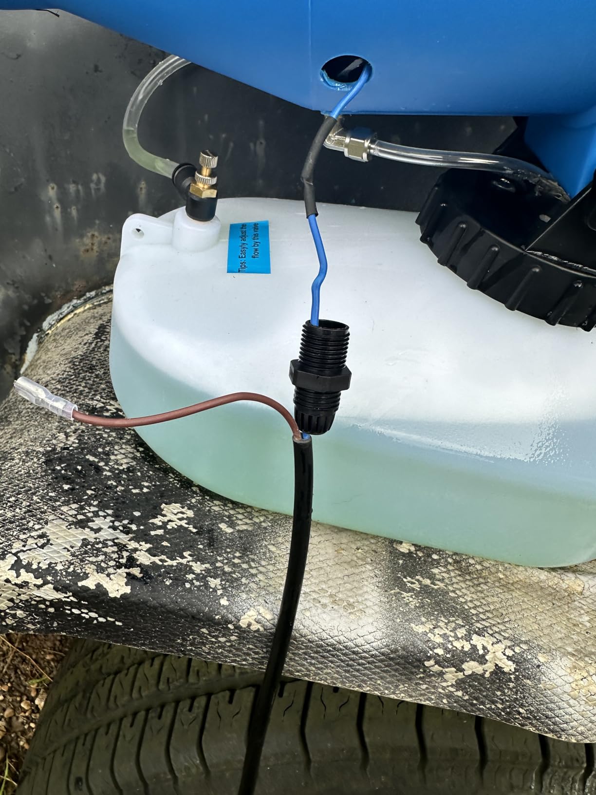 Electric ULV Portable Fogger Sprayer Machine 4.5L (1.2 Gallon) Cold Fogger Machine Spraying Distance 30ft for Home, Hotel, Church, School, Yard customer photo 2