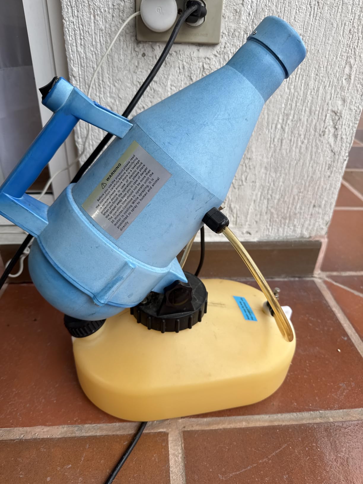Electric ULV Portable Fogger Sprayer Machine 4.5L (1.2 Gallon) Cold Fogger Machine Spraying Distance 30ft for Home, Hotel, Church, School, Yard customer photo 3