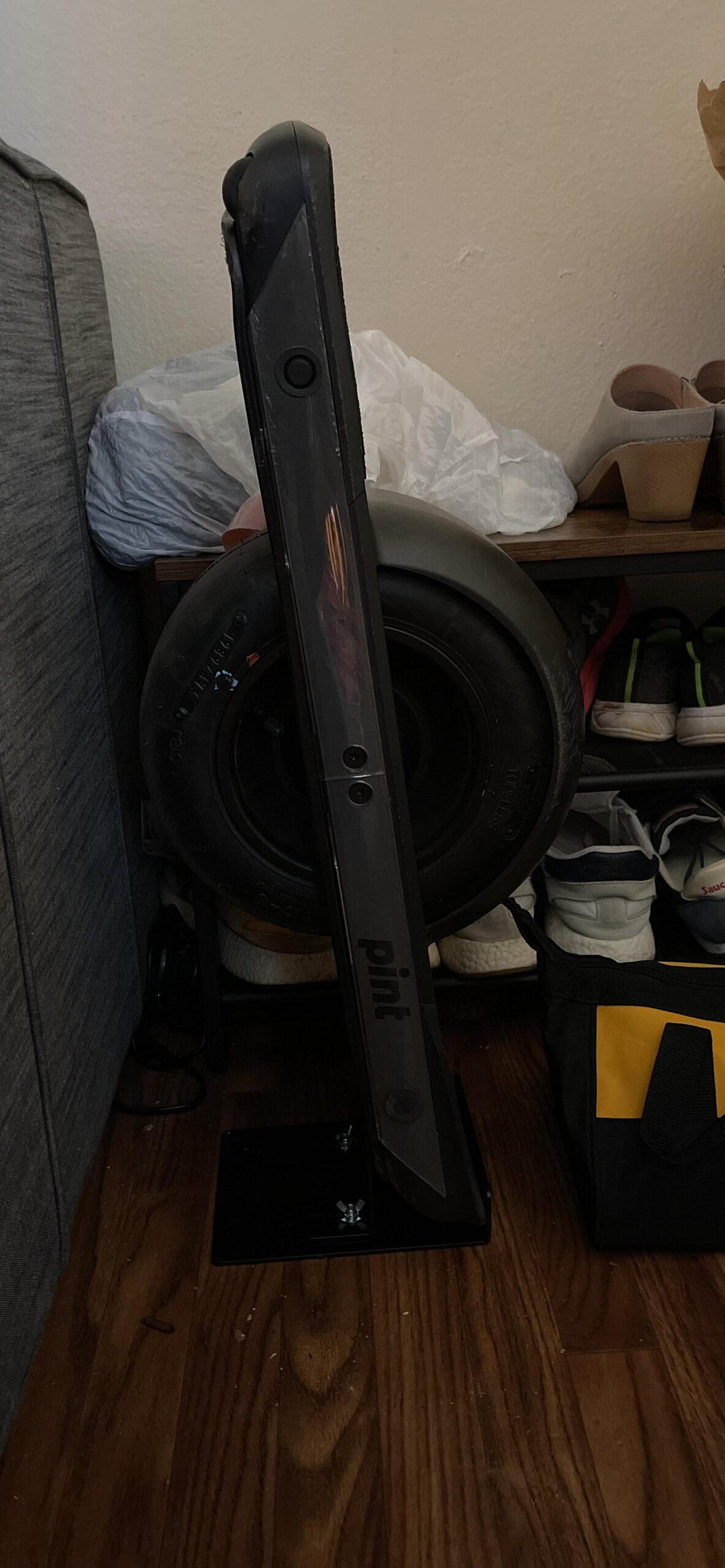 DIYE MBT-70 Stand for OneWheel/+/+XR Pint and GT One Wheel Accessory Base Aluminum (Black) customer photo 1