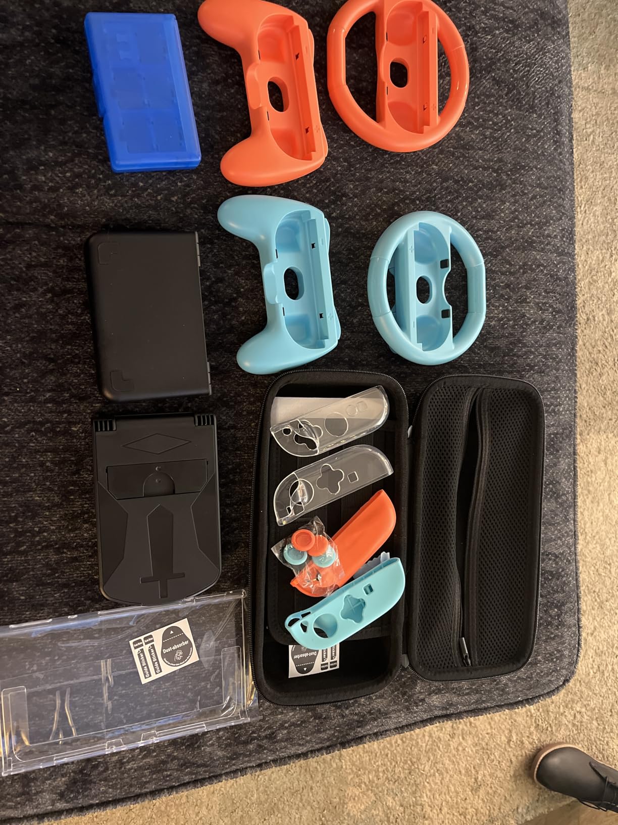 Switch Accessories Bundle - 23 in 1: Carrying Case, Screen Protector, Joycon Grips & More customer photo 1