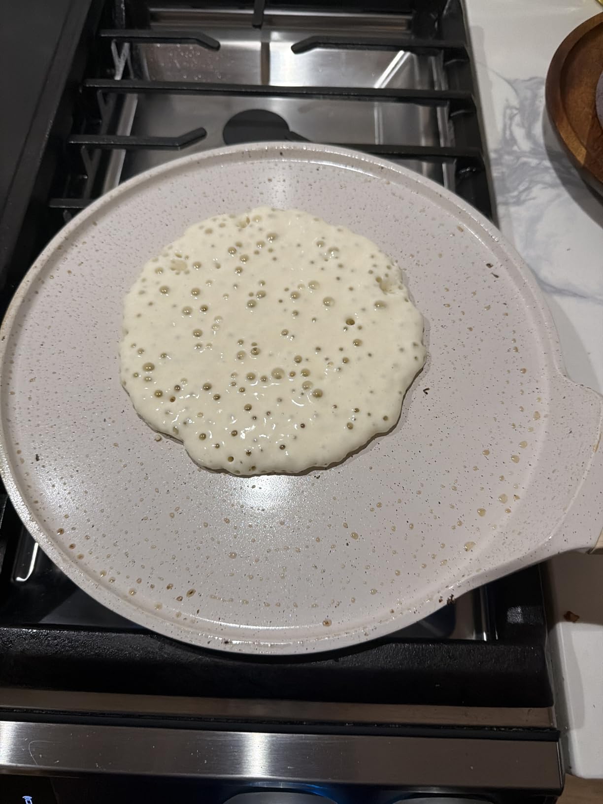 ESLITE LIFE 11 Inch Crepe Pan with Spreader, Nonstick Granite Coating Dosa Pan, Roti Tawa Comal Para Tortillas Pancake Griddle Pan, Induction Compatible, PTFE & PFOA Free, Black customer photo 2