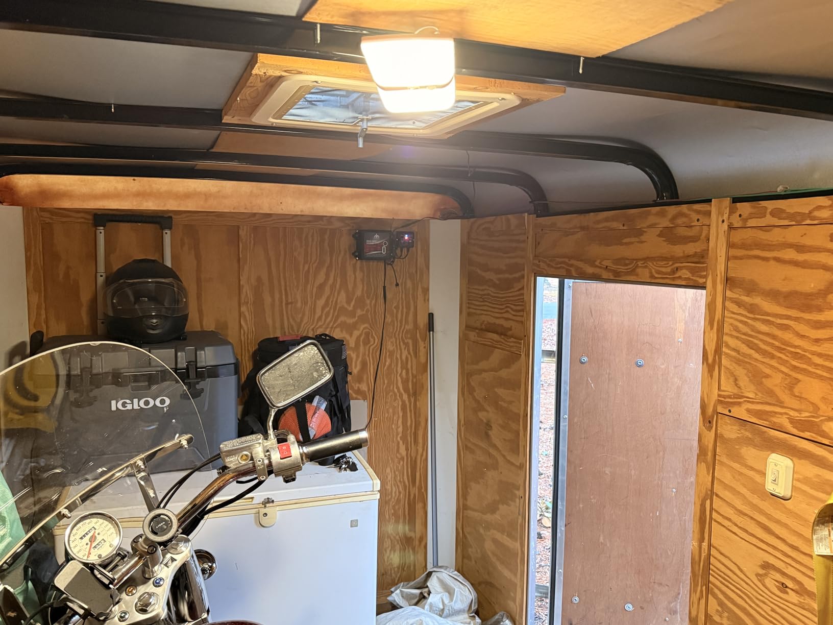 SOLPERK Solar Panel Kit 20W 12V, Waterproof Solar Battery Trickle Charger Maintainer + Smart MPPT Controller + Adjustable Mount Bracket for Boat Car RV Motorcycle Marine Automotive customer photo 2