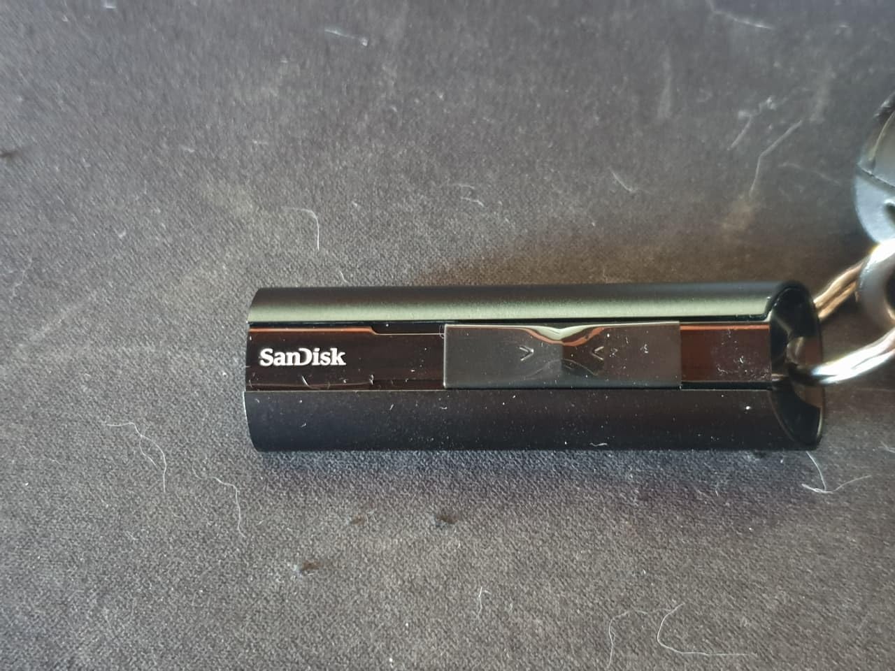 SanDisk 256GB Extreme PRO USB 3.2 Solid State Flash Drive - Up to 420MB/s, Durable Aluminum Metal Casting - SDCZ880-256G-GAM46,Black customer photo 1