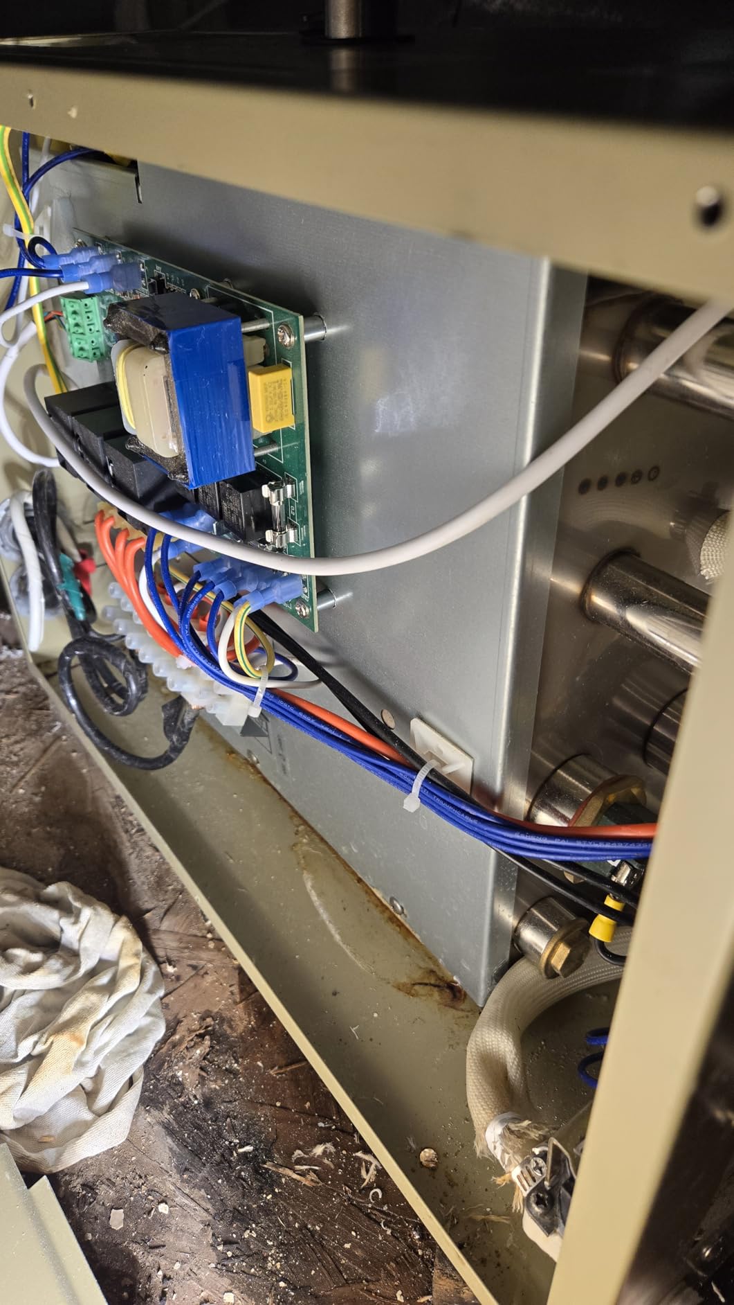 CGOLDENWALL 10.5KW Commercial Self-Draining Steam Generator Shower System Home Steam Bath Spa Generator 30 min to 12 Hours Auto Drain 95-131℉ for Suitable Space Heating 10.5 m³/371 Cubic feet (10.5KW) customer photo 2