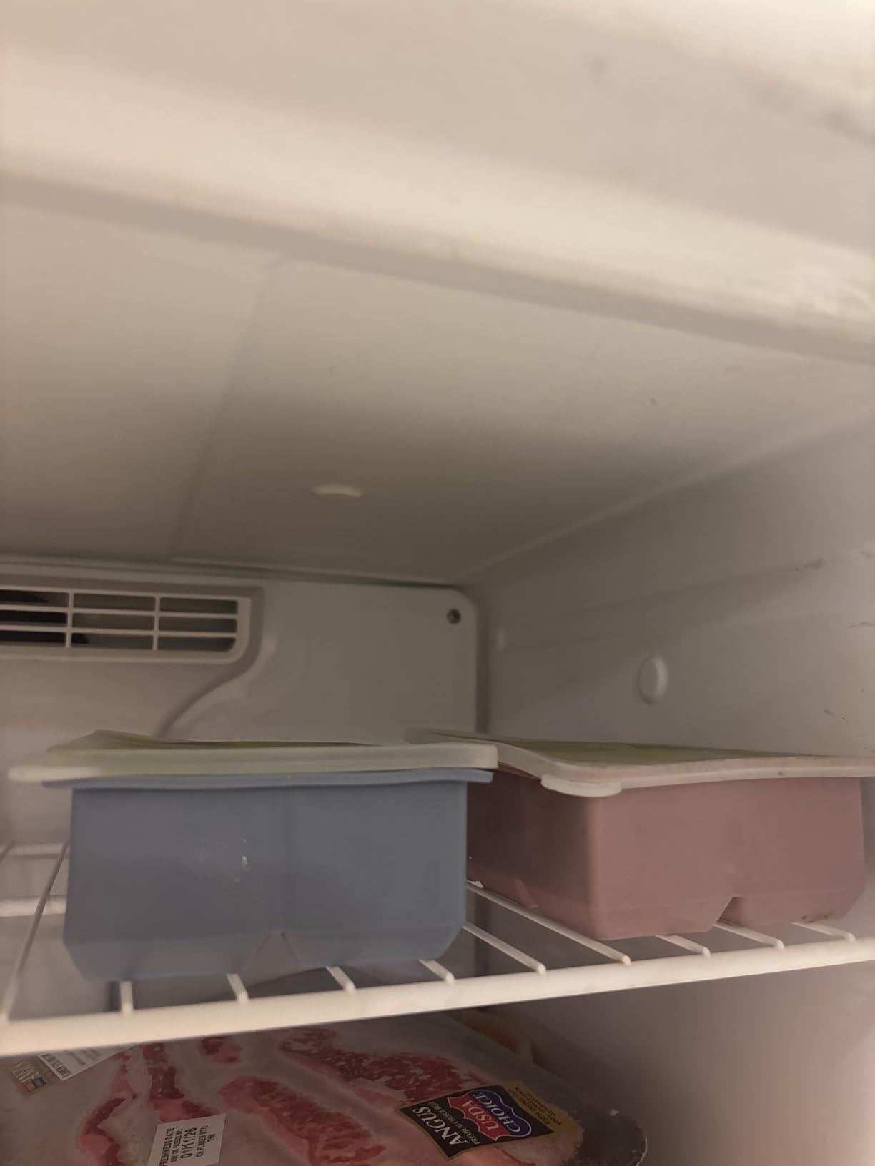 Silicone Ice Cube Trays 3 Pack - Large Size Silicone Ice Cube Molds with Leak Proof Removable Lid Square Ice Cube Tray And BPA Free for Cocktail, Whiskey, Stackable Flexible Ice customer photo 1