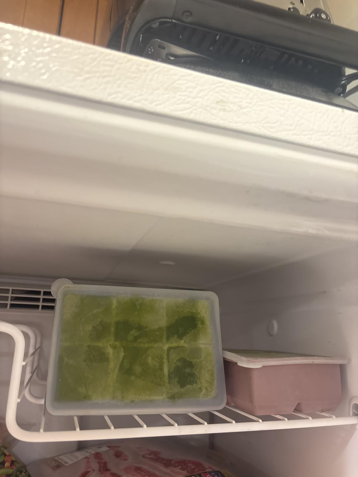 Silicone Ice Cube Trays 3 Pack - Large Size Silicone Ice Cube Molds with Leak Proof Removable Lid Square Ice Cube Tray And BPA Free for Cocktail, Whiskey, Stackable Flexible Ice customer photo 2