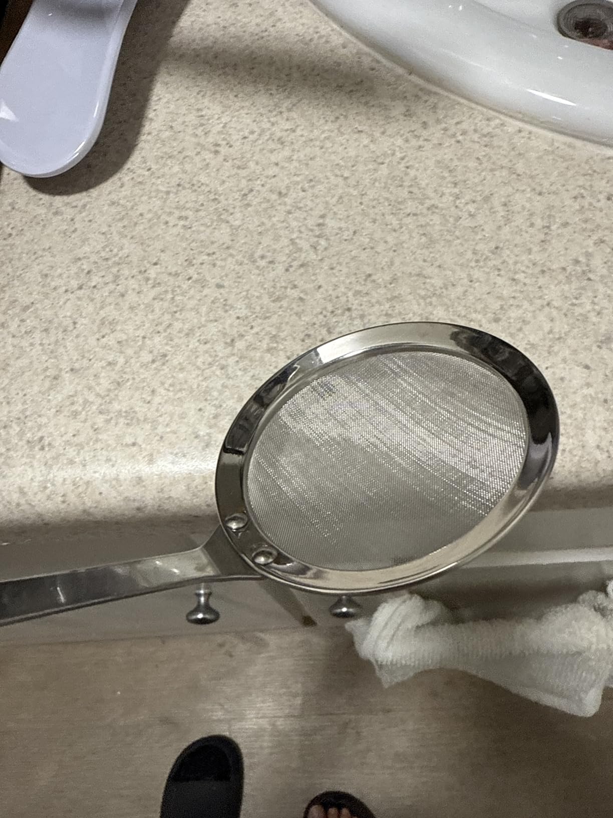 Walfos Fine Mesh Strainers Set, Premium Stainless Steel Colanders and Sifters, with Reinforced Frame Sturdy Handle, Perfect for Sift, Strain, Drain Rinse Vegetables, Pastas Tea - 3 Sizes customer photo 2