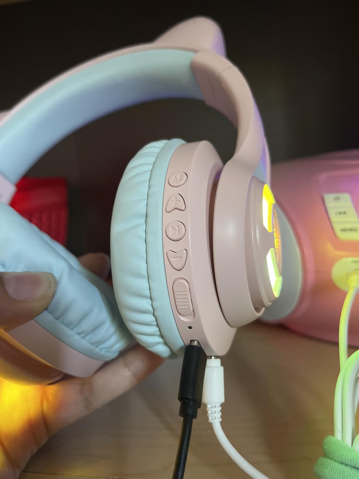 iClever Cat Ear Kids Bluetooth Headphones, LED Lights Up, 74/85dBA Safe Volume Limited, 50H Playtime, Bluetooth 5.2, USB C, Kids Headphones Wireless for Travel iPad Tablet, Meow Macaron Pink customer photo 2