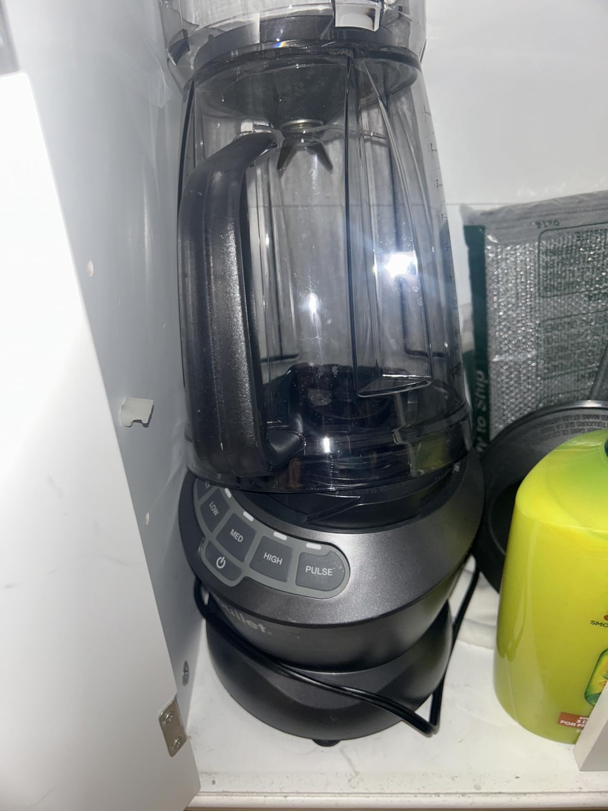 NutriBullet Countertop Blender for Shakes, Smoothies, Food Prep, and Frozen Blending, 64 Ounces, 1200 Watt, Dark Gray NBF50400 customer photo 1