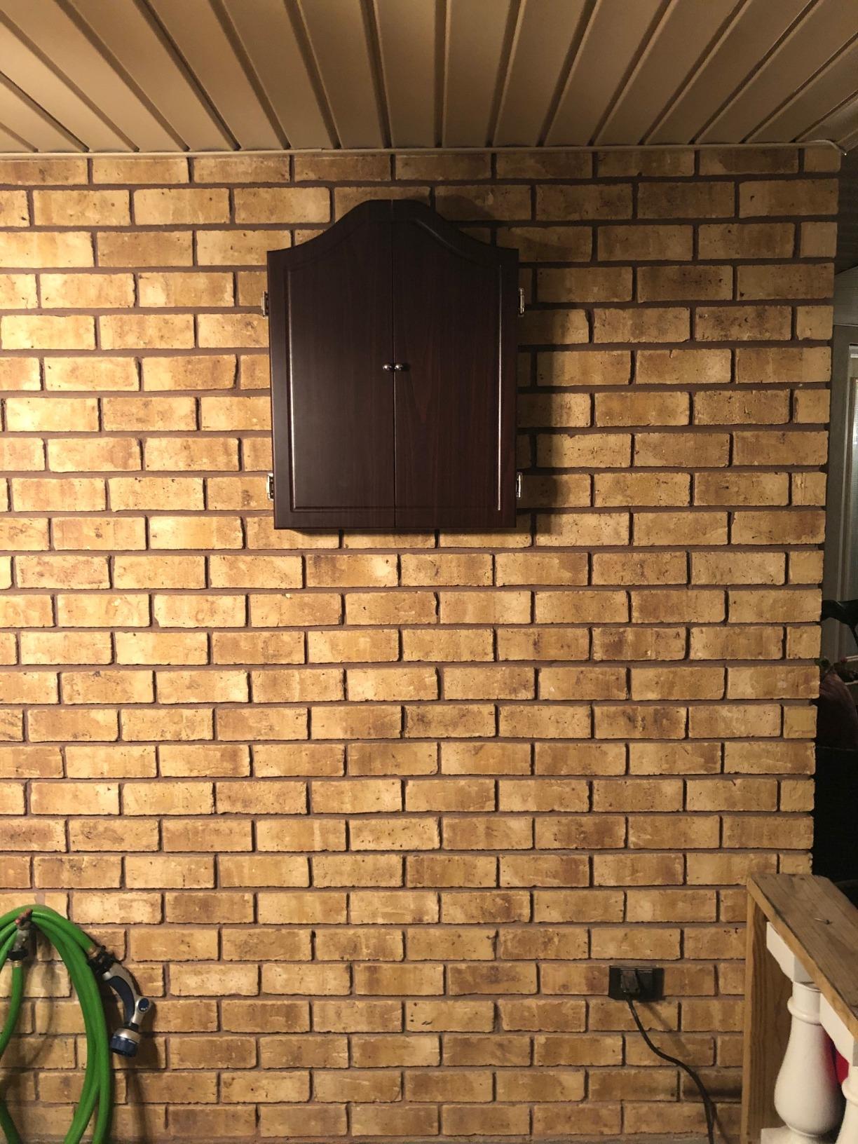 DMI Sports Dublin Bristle Dartboard Cabinet Set customer photo 1