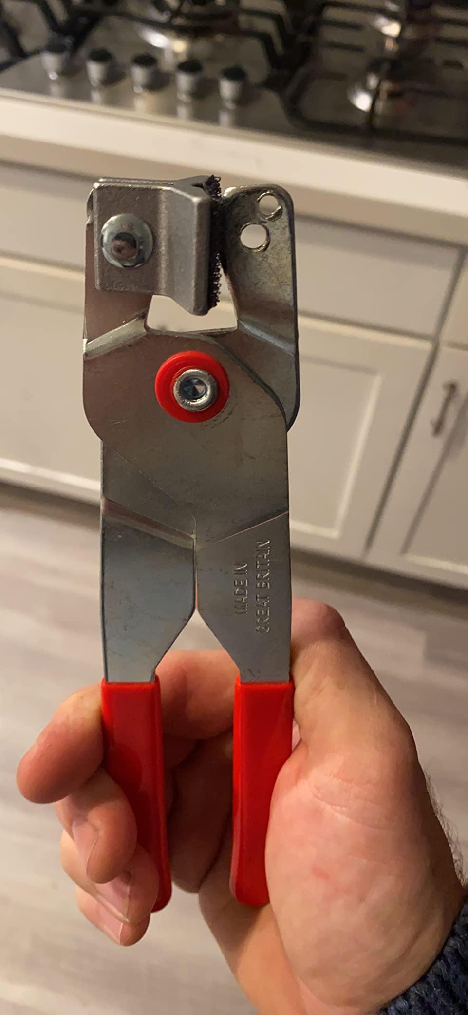 The Amazing Tile And Glass Cutter, Professional Hand Held Glass Cutter UK Made - Hand Held Tile Cutter 2-in-1 Scoring Tool and Cutting Tool, with Cutting Oil, Instructions and Online Videos customer photo 2