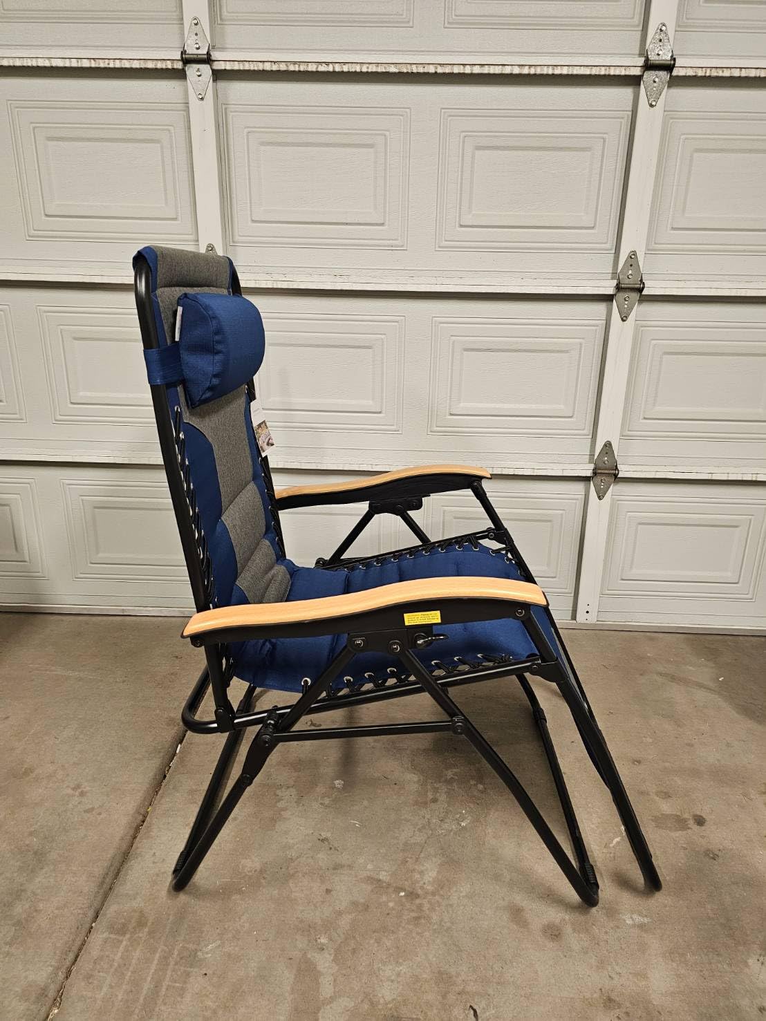 PHI VILLA XXL Oversized Padded Zero Gravity Chair, Foldable Patio Recliner, 30