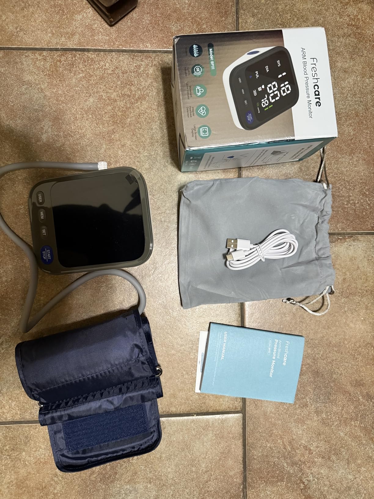 Metene TD-4116 Blood Glucose Monitor Kit, 100 Glucometer Strips, 100 Lancets, 1 Blood Sugar Monitor, Blood Sugar Test Kit with Control Solution, Lancing Device, No Coding, Large Display customer photo 1