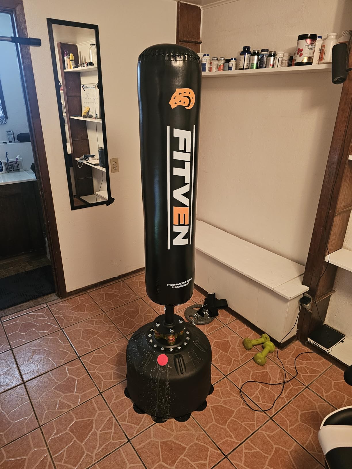 FITVEN Freestanding Punching Bag with Boxing Gloves Heavy Boxing Bag with Suction Cup Base - Men Stand Kickboxing Bag customer photo 1