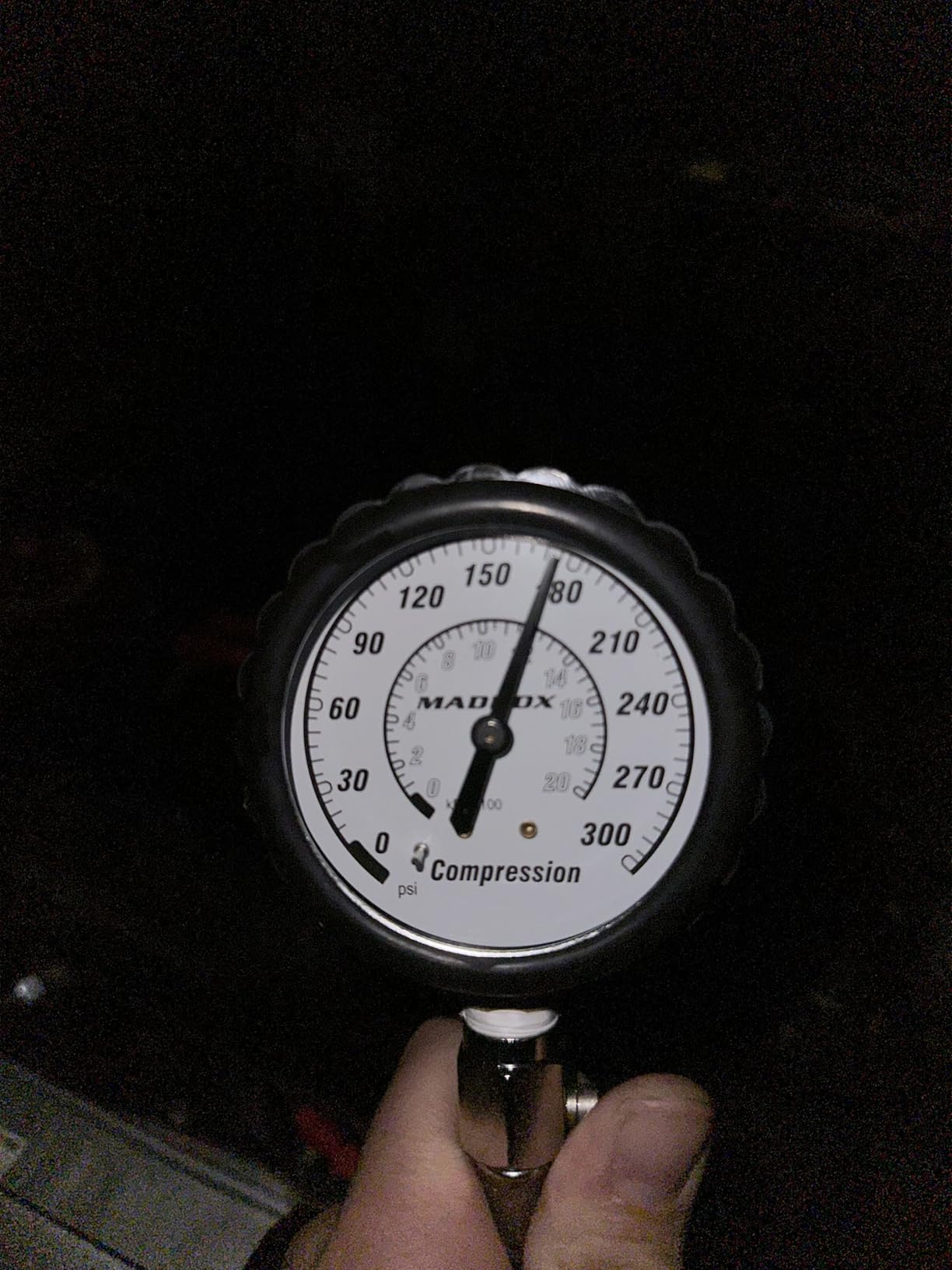 DAYUAN Professional Petrol Engine Compression Tester Kit Set for Automotives and Motorcycles customer photo 2