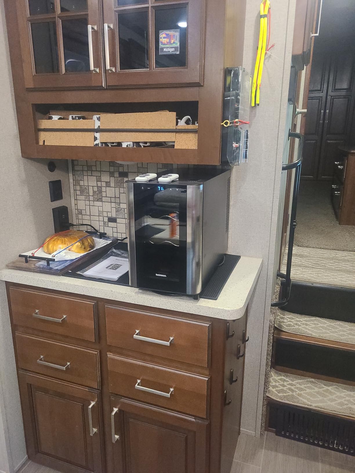 Wine Enthusiast 6-Bottle Countertop Wine Cooler - Compact Mini Fridge for Kitchen or Bedroom with 3 Shelves, Energy-Efficient Cooling, Adjustable Digital Temperature Control customer photo 1