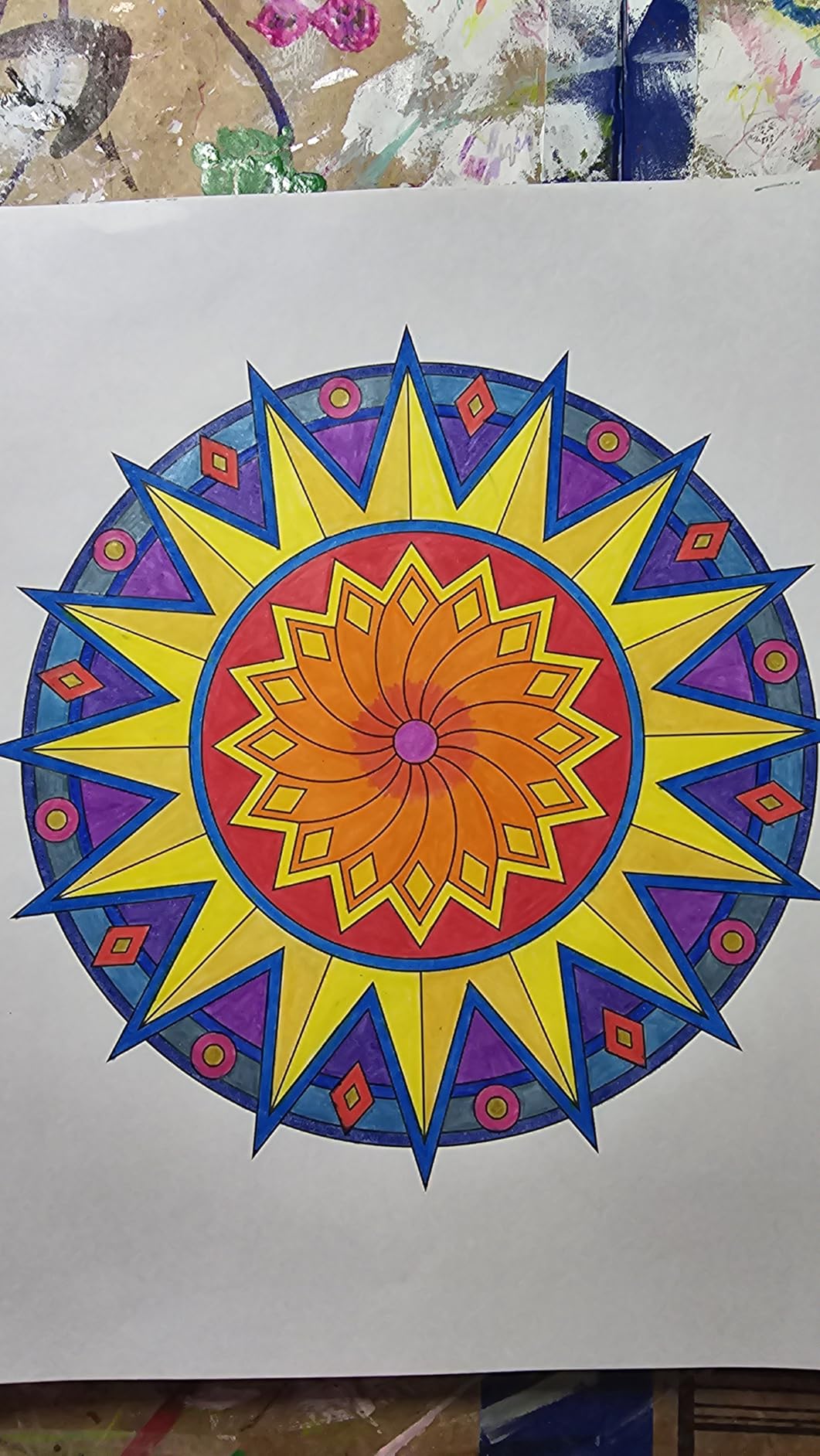 KALOUR 180 Colored Pencil Set for Adults Artists - Rich Pigment Soft Core -12 Metallic Pencil - Ideal for Coloring Drawing Sketching Shading Blending - Vibrant Color（Tin Case） customer photo 1