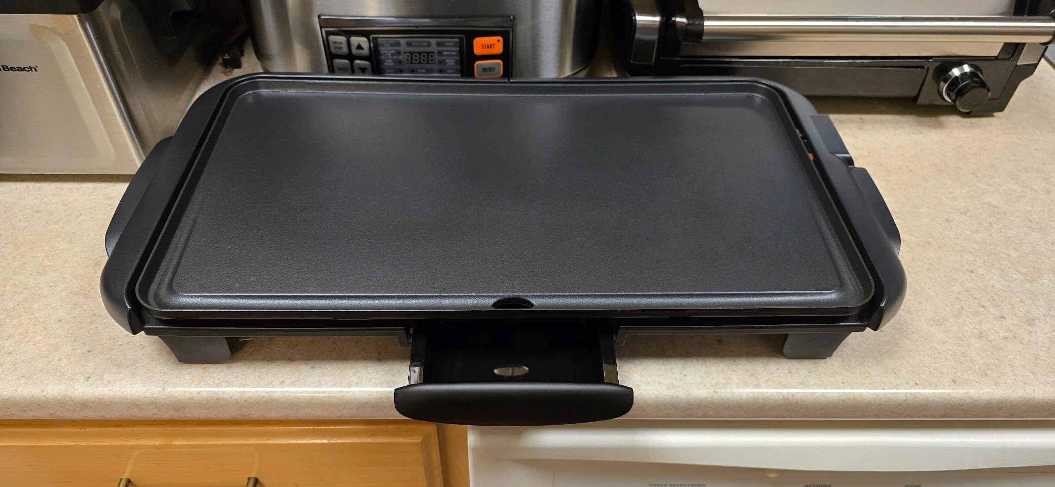 bella Electric Griddle with Warming Tray - Smokeless Indoor Grill, Nonstick Surface, Adjustable Temperature & Cool-touch Handles, 10