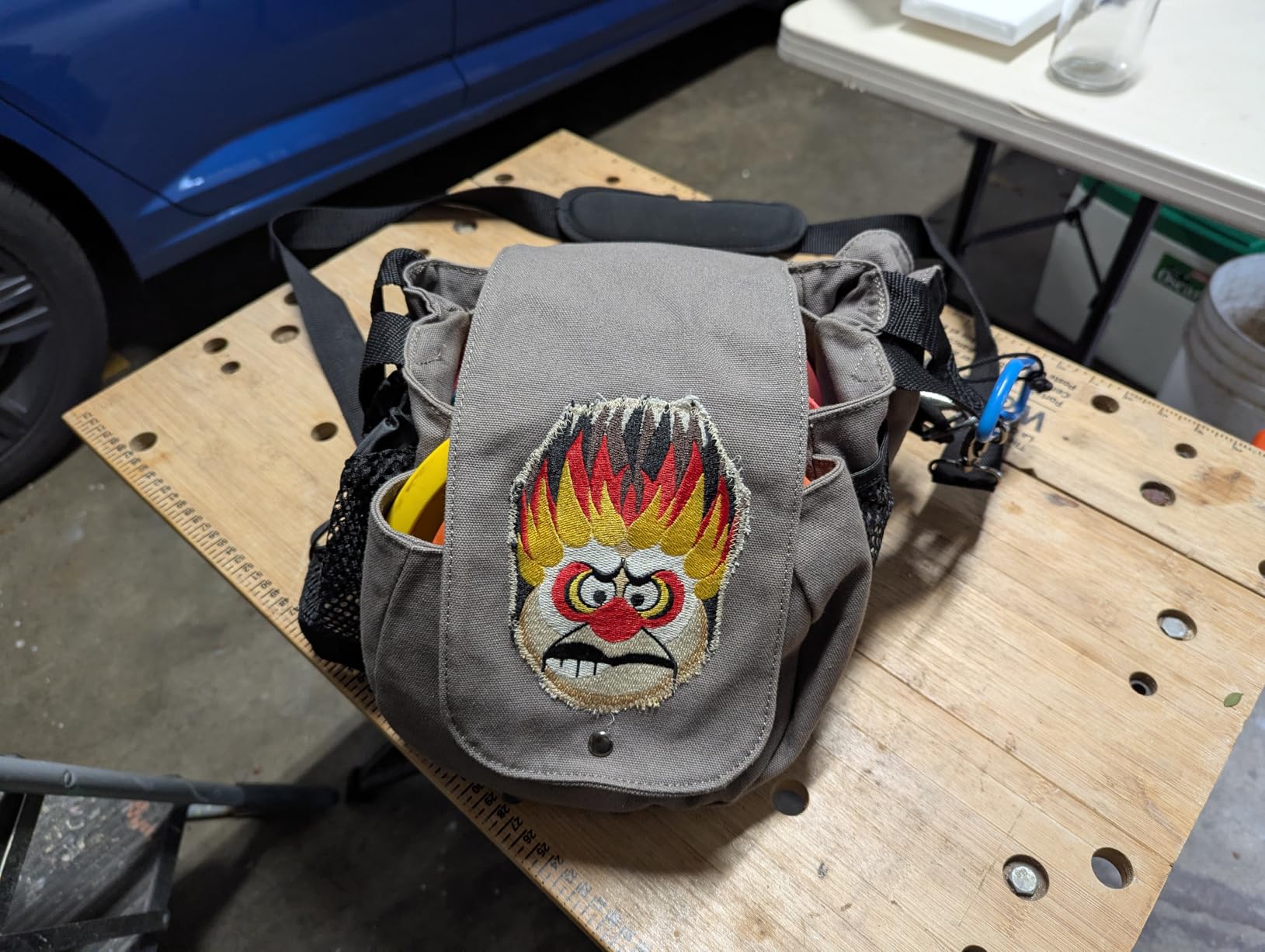 Rogue Iron Disc Golf Satchel Bag- Sling Tote Bag for Frisbee Golf - Holds Up to 14 Discs, Large 32oz Water Bottle, and Accessories V2 (14 Disc Gray) customer photo 1