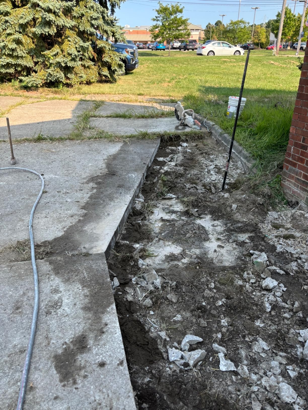 Evolution Power Tools R300DCT 12 inch Concrete Saw (Aka Circular Saw, Angle Grinder, Chop / Cut Off Saw, Demo Saw, Disc / Power Cutter) Electric Motor, No Gas - 4-1/2