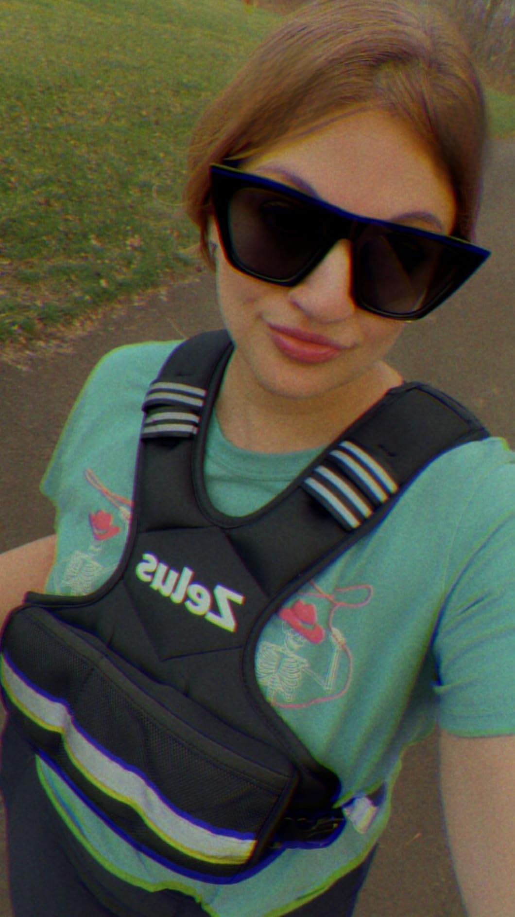 ZELUS Weighted Vest for Men and Women | 4-10lb/11-20lb/20-32lb Vest with 6 Ironsand Weights for Home Workouts | Adjustable Body Weight Vest Exercise Set for Cardio and Strength Training customer photo 2