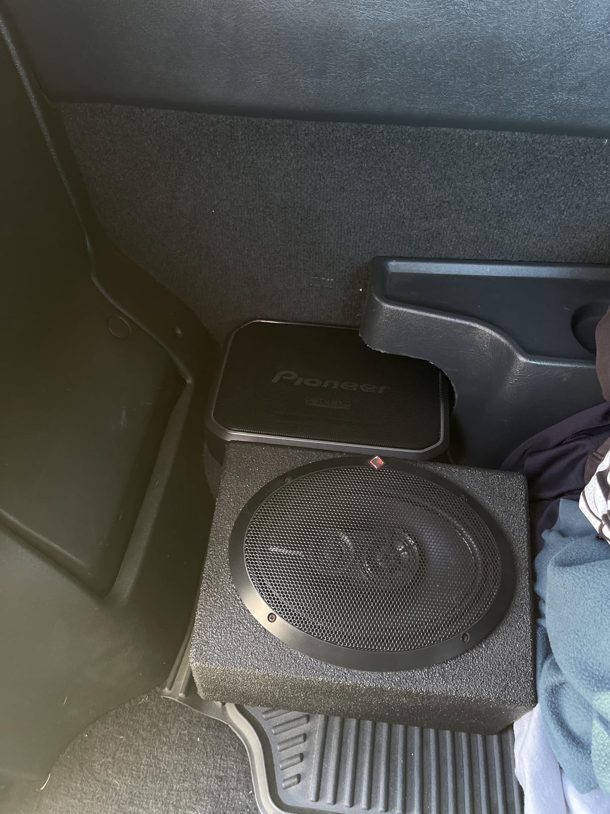 PIONEER TS-WX010A Under-Seat Subwoofer - 160W Max, Pre-Loaded, Built-in Amp for Easy Bass Upgrade, Enclosure Included, Amp Included, High-Level Input, Works with Most Factory or aftermarket radios customer photo 2