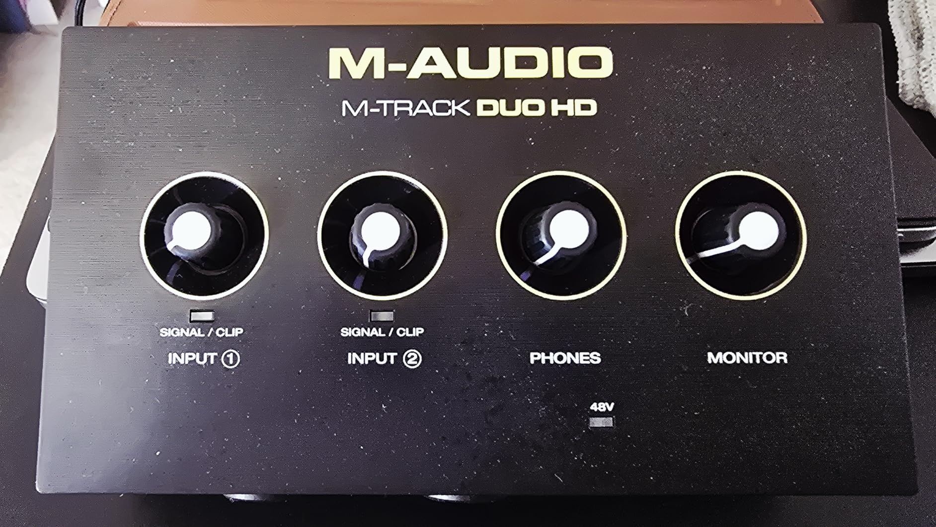 M-AUDIO M-Track Duo USB Audio Interface for Recording, Streaming and Podcasting with Dual XLR, Line and DI Inputs, plus a Software Suite Included customer photo 2