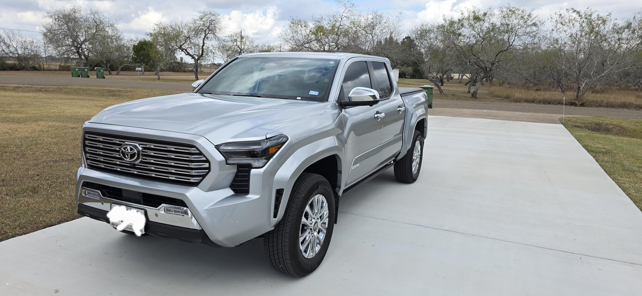 RESIST Graphene Spray Coating - UV Ceramic Coating for Cars - 2-in-1 Hybrid Formula Ceramic Spray Coating for Cars for Incredibly Slick, Glossy Finish - Graphene Ceramic Coating Protection for Car customer photo 2