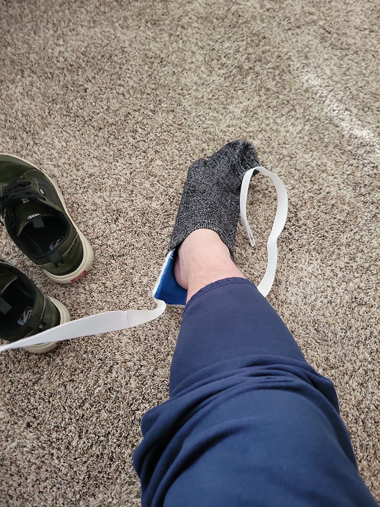 Sock Aid, Sock Helpers to Put on Your Socks for Seniors, Disabled, Pregnancy, Assist Device for Elderly, Tool Aide Puller Easy on and Off with No Bending customer photo 1