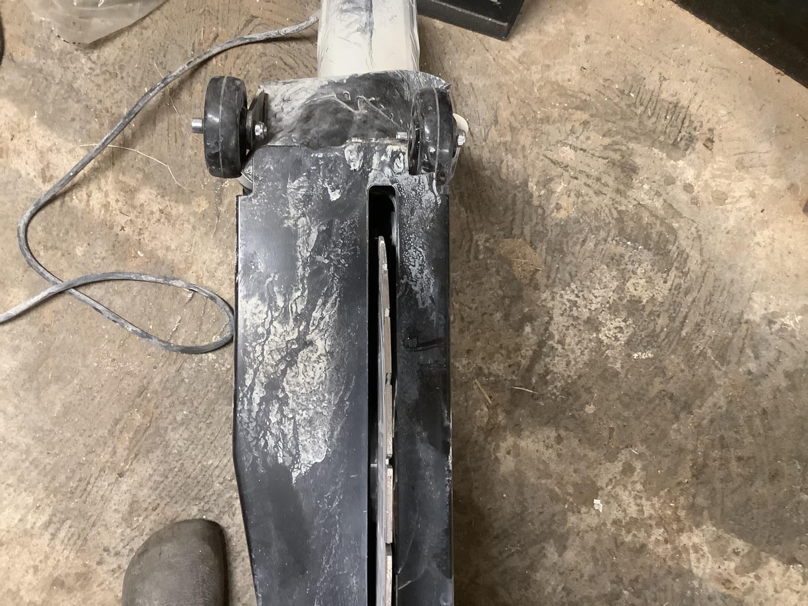 XtremepowerUS 3200W Electric 16 Concrete Cut Off Saw Wet/Dry Circular Saw Disc Cutter Guide Roller Masonry Brick Build-In Water Line with Blade customer photo 1