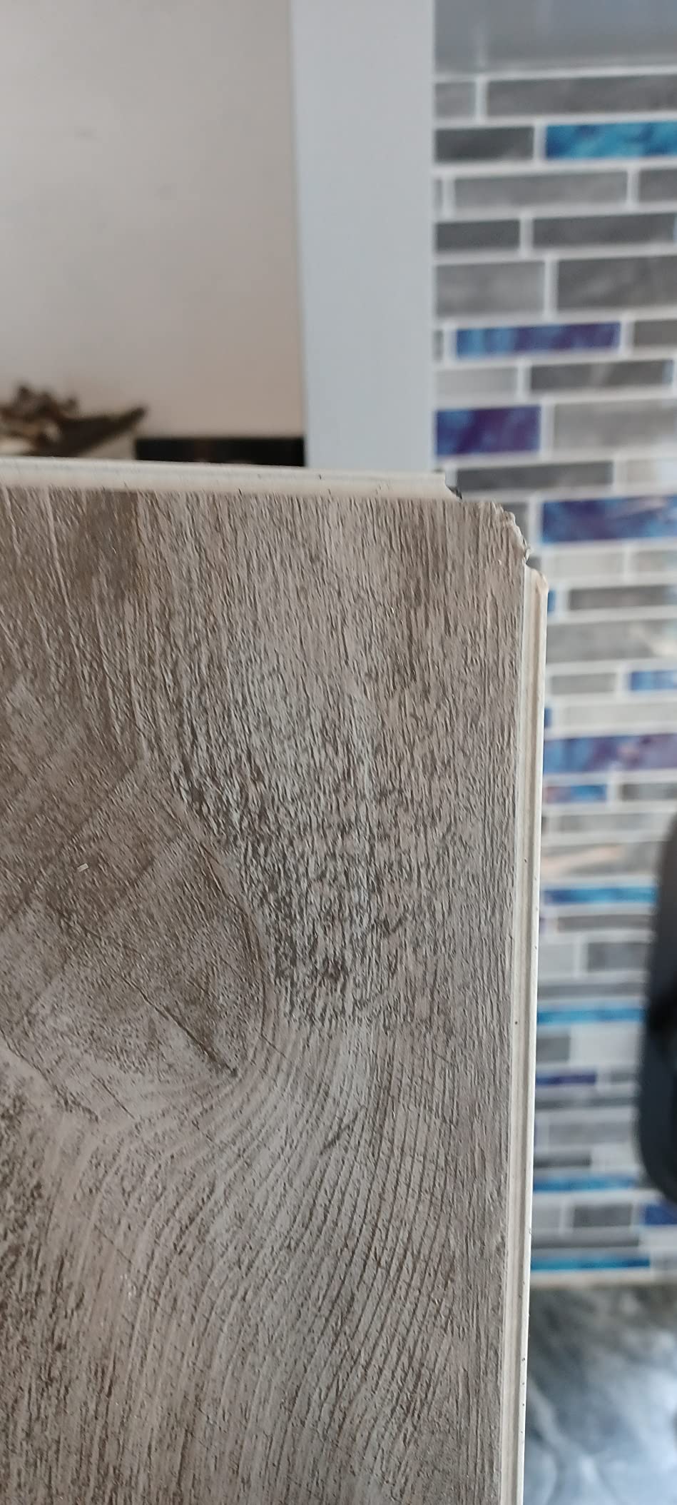 MSI Glendale 7 in. x 48 in. Luxury Vinyl Flooring, Rigid Core Planks, LVT Tile, Waterproof LVT, Wood Grain Finish, 20 MIL Wear Layer, 6.5 mm Thick, 19.02 sq. ft./Case, Eastern Oak Brown customer photo 1