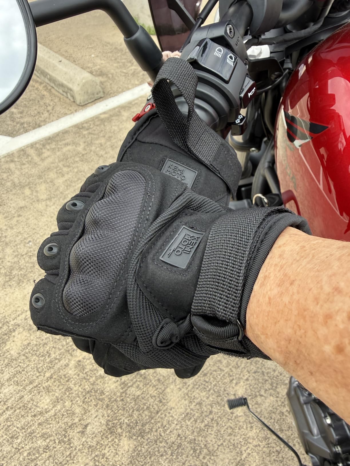 KEMIMOTO Tactical Gloves for Men, Touchscreen Motorcycle Gloves with Hard Shell & Palm Padding for Sports Motorcycle Cycling Tactical Airsoft Paintball Hunting Hiking Camping Climbing customer photo 2