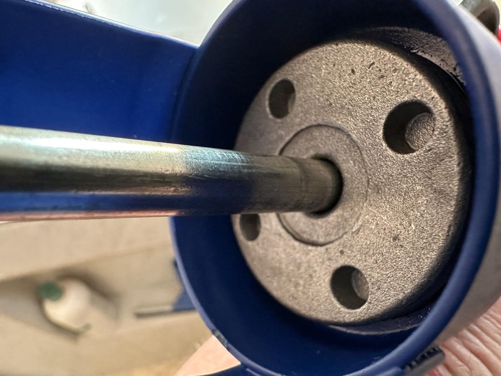 WORKPRO Caulking Gun, Adjustable Hand Caulk gun, Less-dripping Regulating, 9:1 & 18:1 Thrust Ratio customer photo 2