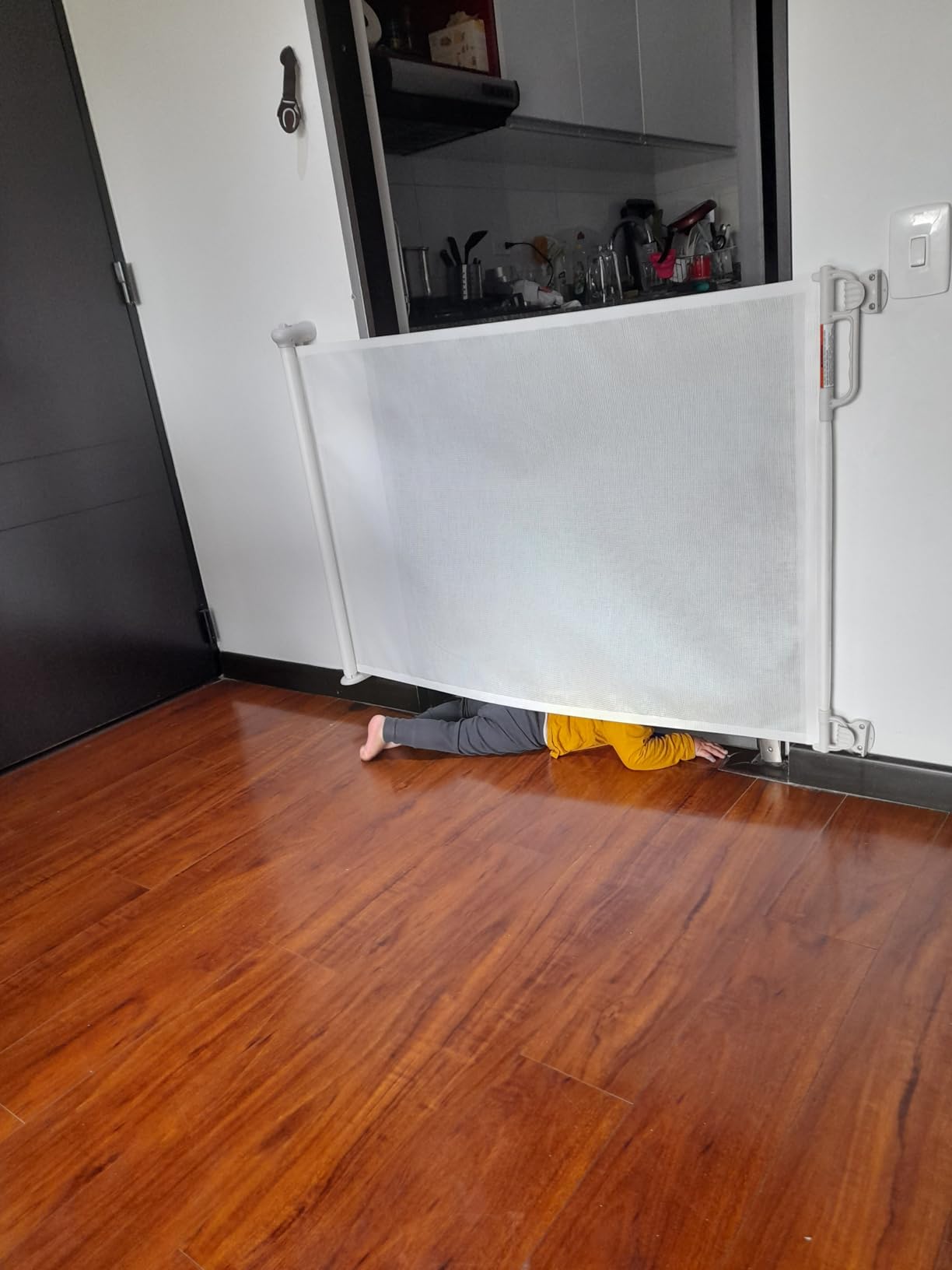 Momcozy Baby Gate, Retractable Baby Gate or Dog Gate 【Easy to USE】 for 33