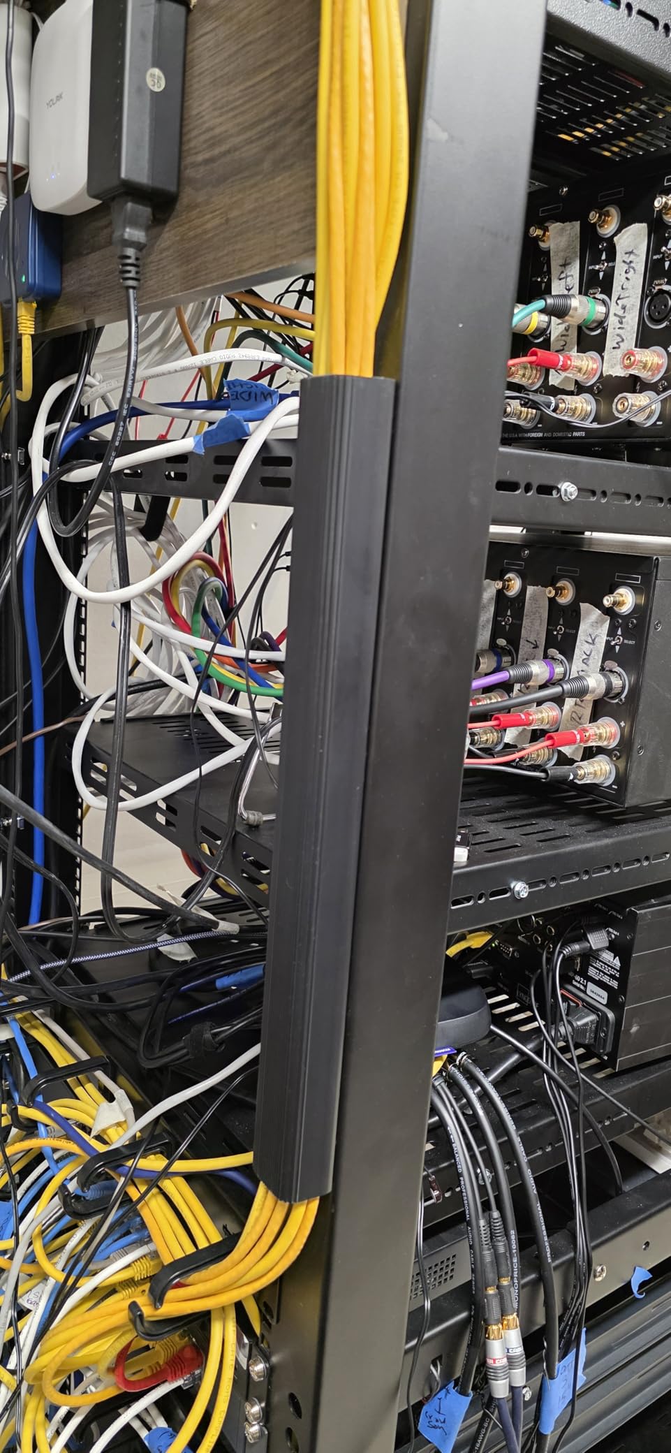 ZhiYo Cable Management Under Desk J Channel (4x15.7in), 63in Cable Raceway, Self-Adhesive Cord Hider Cord Organizer for Desk, Wire Management Kit for Home Office - Black customer photo 1