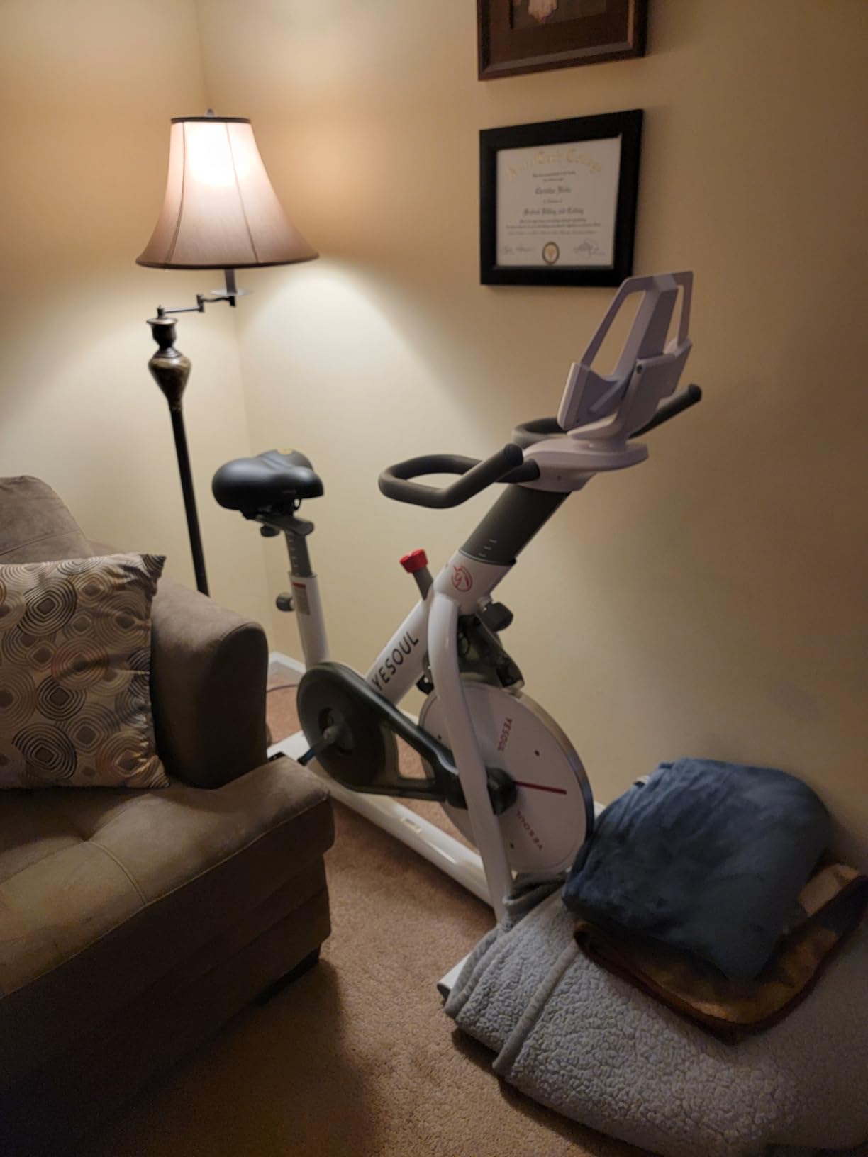 Yesoul Black Exercise Bike for Home,Smart White Cycling Bike Magnetic Stationary Bike, Low Noise Indoor Cycling Bike for Home Gym Electric Stationary Bike with Tablet Mount & Comfortable Seat Cushion for Women Apartment Workout Bike for Fitness customer photo 2