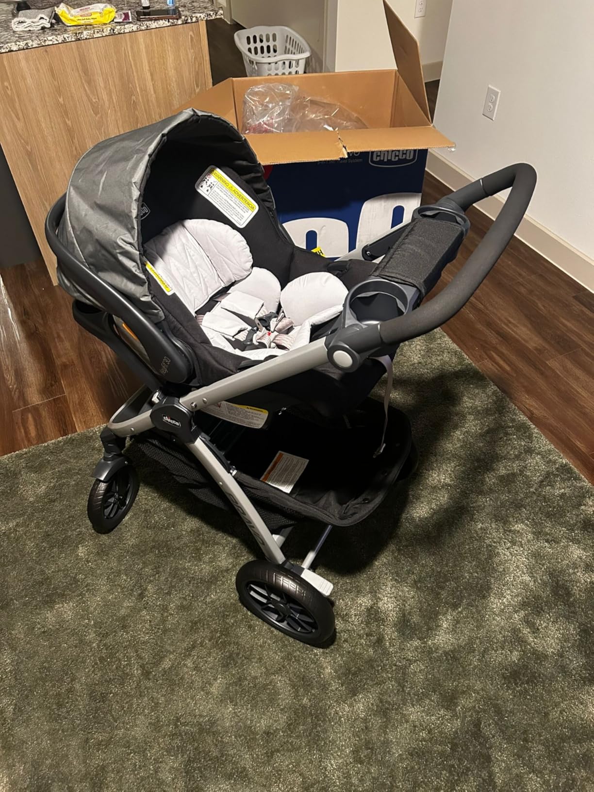 Chicco Bravo 3-in-1 Trio Travel System, Bravo Quick-Fold Stroller with KeyFit 30 Infant Car Seat and Base, Camden/Black customer photo 1