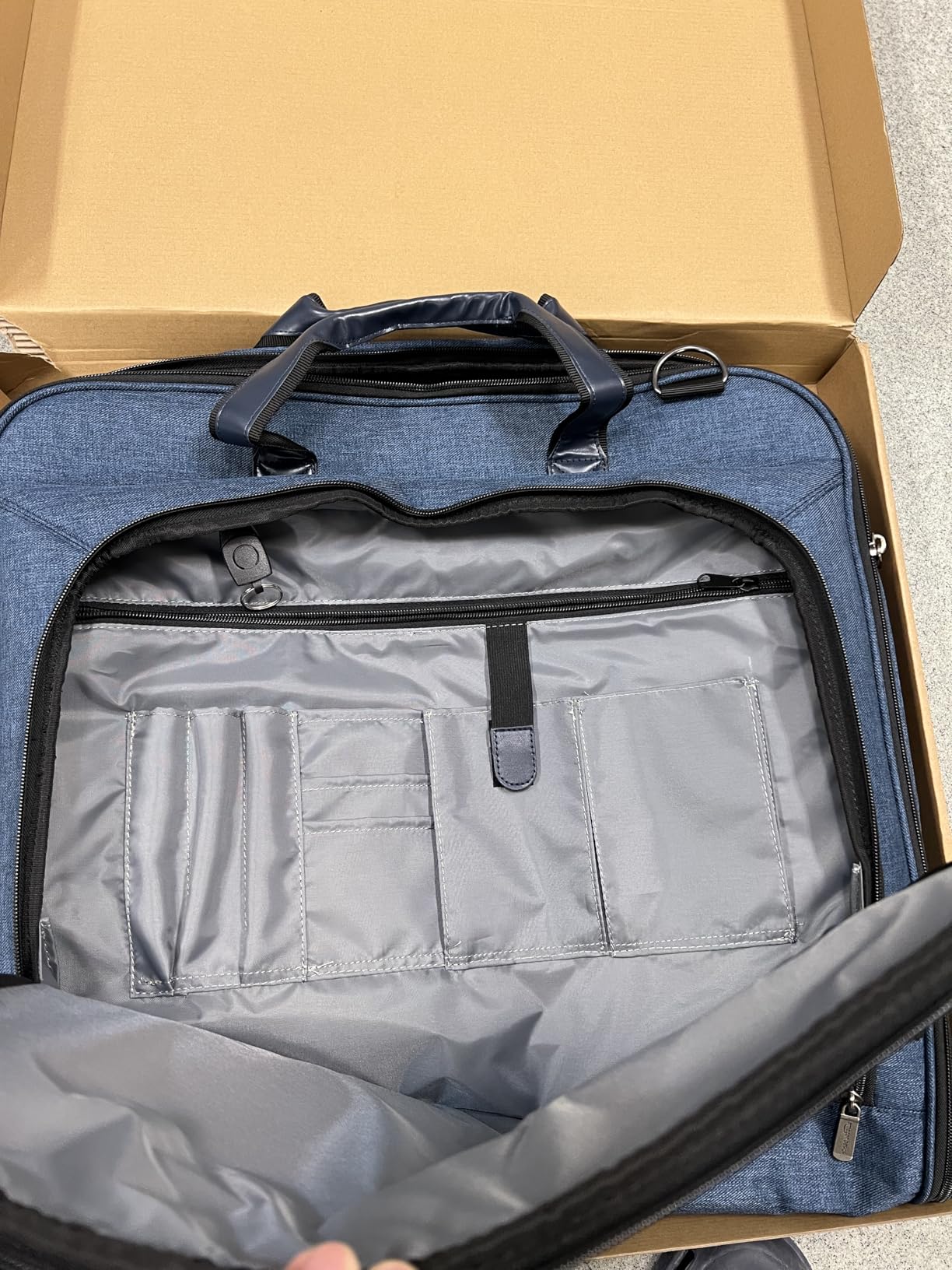 Carry-On Garment Bag for Travel and Business Trips with Detachable Shoulder Strap, Hanging Suit Luggage, Wrinkle Free Cover for Suits Dresses Coats, Foldable with Shoe Compartment customer photo 2