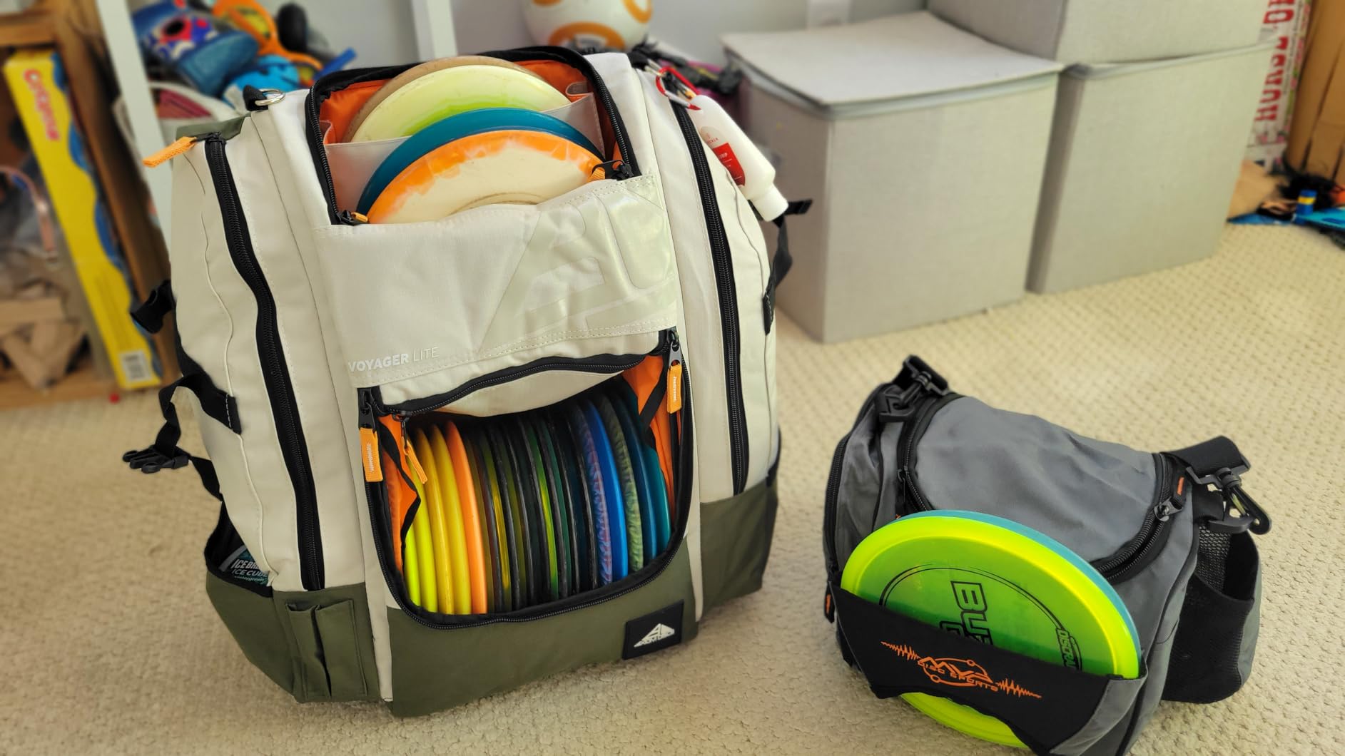 Axiom Discs Voyager Lite Backpack Disc Golf Bag (Choose Your Favorite Color) customer photo 1